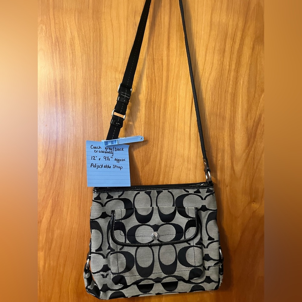 Good used condition, grey and black coach crossbody, smoke free home